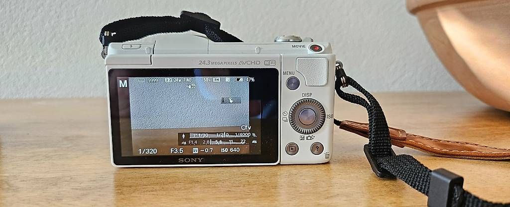 Fotocamera: Sony Alpha 5100 – Usato da Bassersdorf venduto da capricornswiss 1