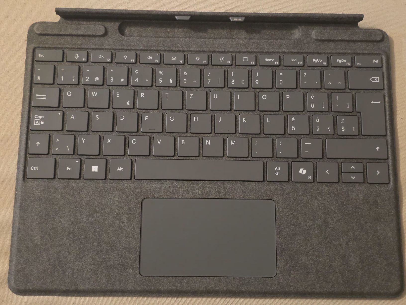 Microsoft Tablettes PC: MICROSOFT Surface Pro – Neuf (Voir description) à Basel par Cod1987 3
