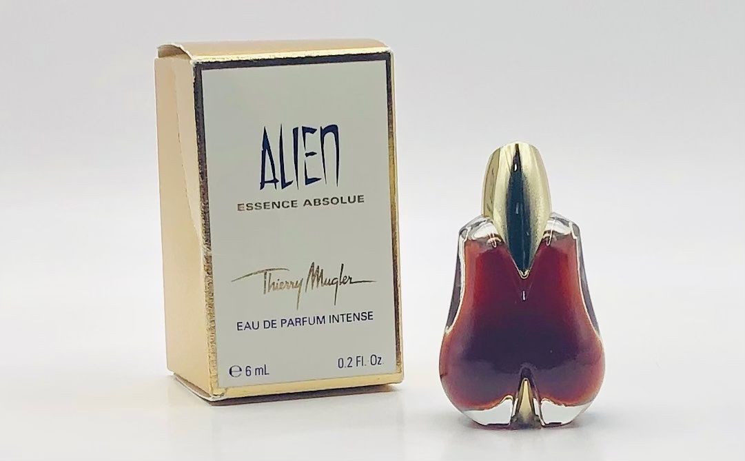 Mugler Parfum & Eau de Toilette: Miniature Mugler - Alien Essence Absolue Eau de Parfum 6 ml – Gebraucht aus Fully von  5