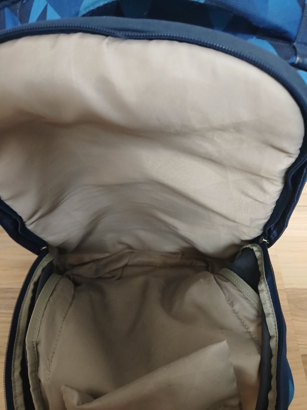 Satch Zaini: Satch Schulrucksack – Usato da Niederbipp venduto da nid_xjv9 3