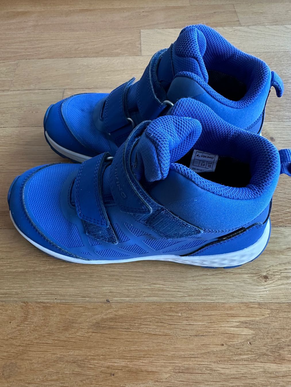 Viking Scarpe per ragazzi: VIKING Sneaker Boot 35 Blue Goretex – Usato da Montagnola venduto da eva_gm6j 1