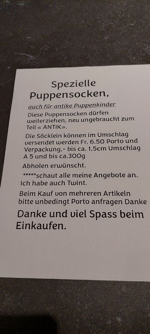 Poupées: 1paar neue gestrickte ungebrauchte Söckli – Neuf (Voir description) à Muri AG par nindo1 1