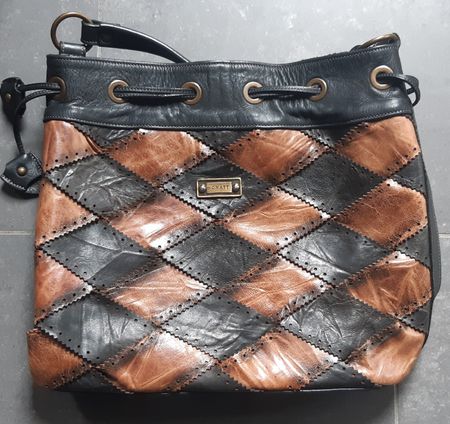 Monatti Handtasche aus Leder, neuwertig, Herbst-Look!