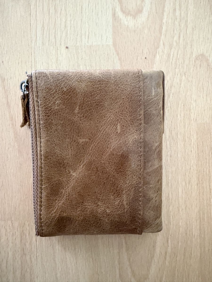 Portefeuilles: Brown Leather Wallet Good Condition – Neuf (Voir description) à Zürich par Wick.j 1