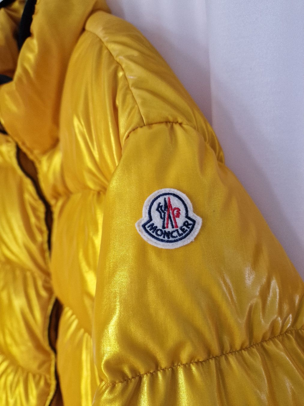 Moncler Giacche: Doudoune Moncler – Nuovo (secondo la descrizione) da Yverdon-les-Bains venduto da Ed9lude 3