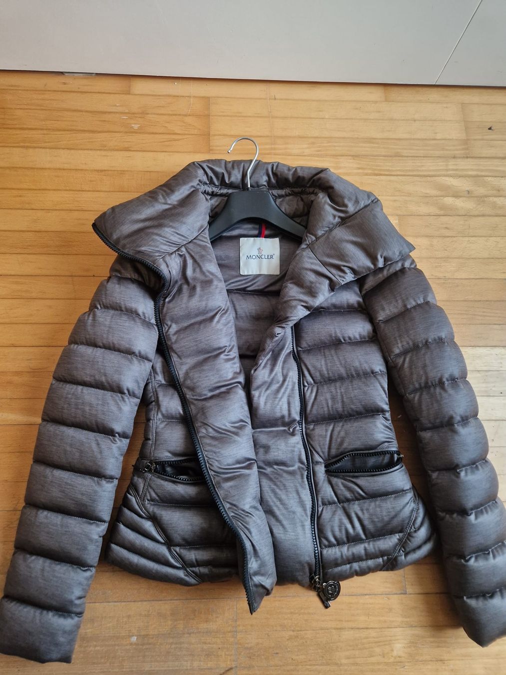 Moncler Giacche: Moncler Anrak Anorak – Nuovo (secondo la descrizione) da Aarau venduto da Scugnizzo1983 1