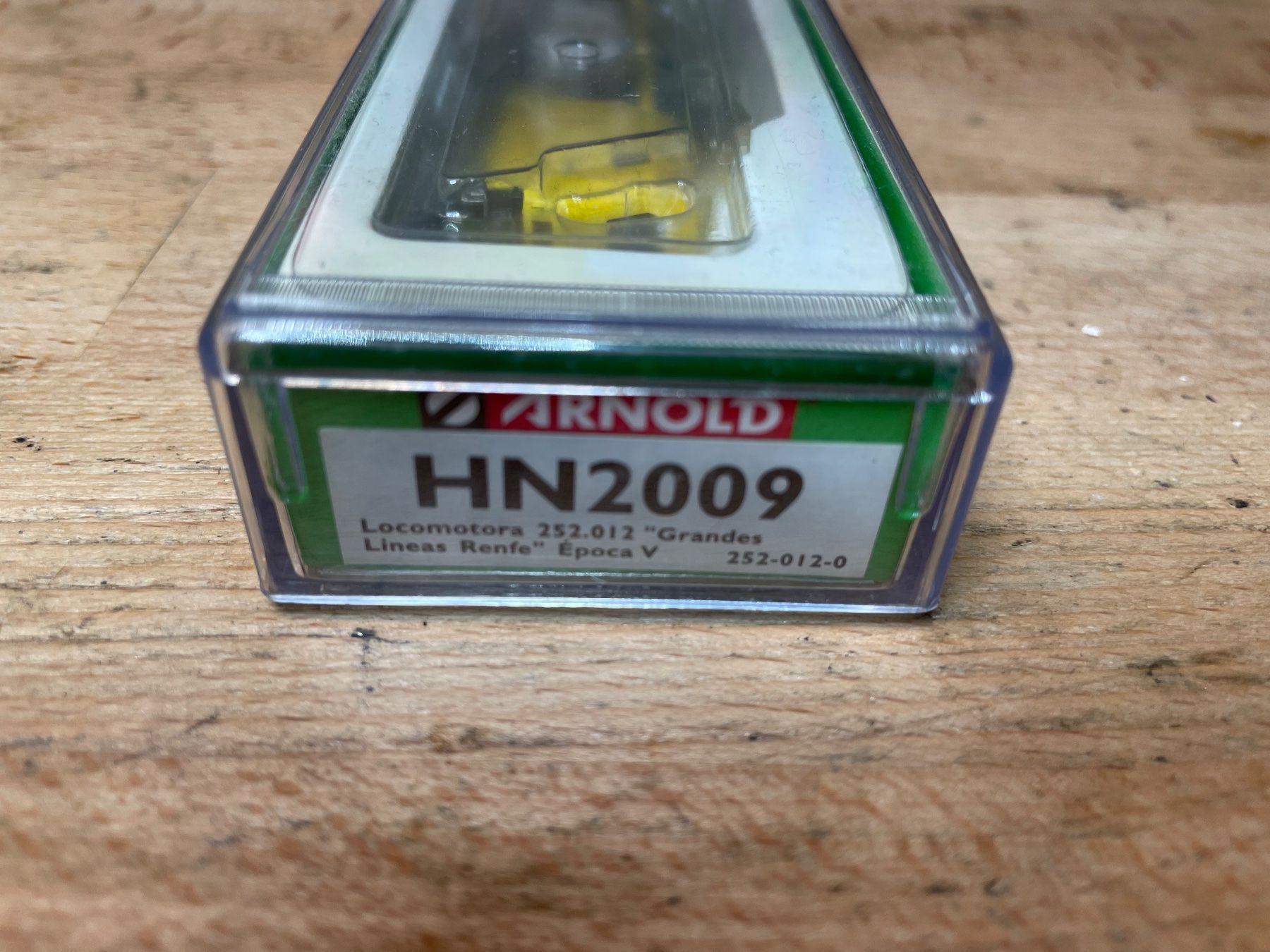 Arnold Modellini di ferrovie: Arnold 2009 Elok CLASS S252 RENFE Zahnrad Messing – Nuovo (secondo la descrizione) da Hauterive NE venduto da eriamch 4
