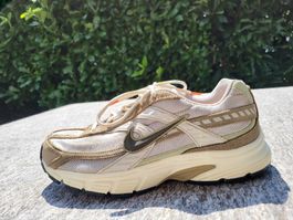 nike initiator (new!)