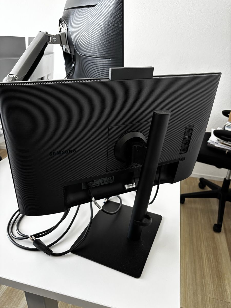 Samsung Monitore: SAMSUNG 27 Zoll Bildschrim – Gebraucht aus St. Gallen von bla_7qwr 2
