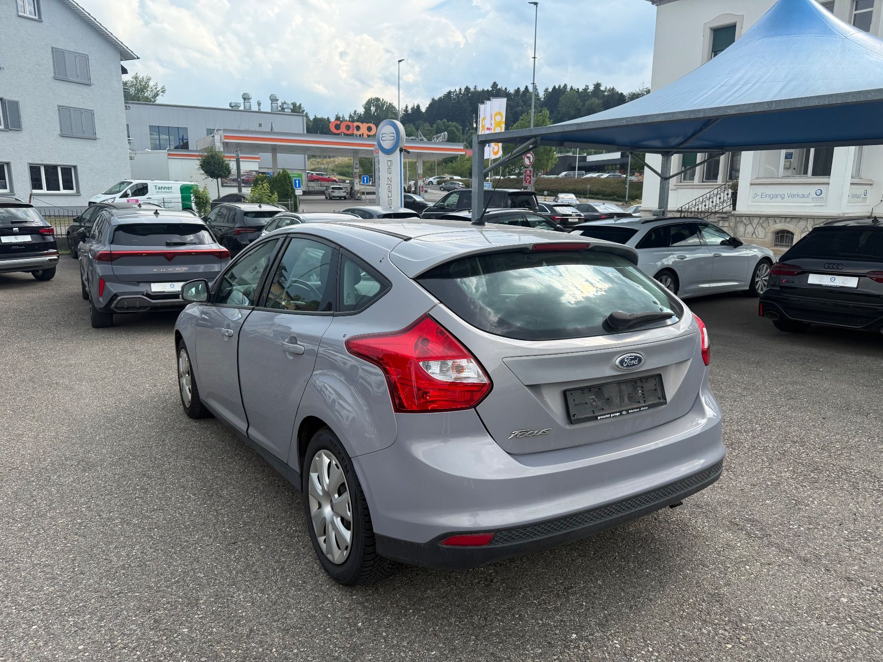 Ford Automobili: Ford Focus 1.6i - 125 PS | Manuell | unfallfrei – Usato da Sirnach venduto da autostelz 3