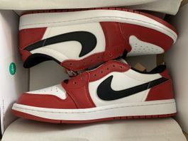Air Jordan 1 Retro Low OG Chicago Size 9.5 BNIB