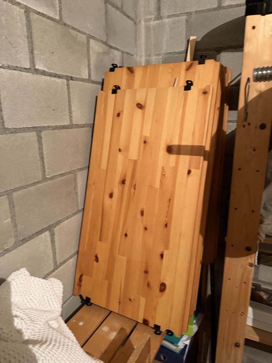 Scaffali: Schwarzes Holz-Metall-Regal. – Usato da Zuchwil venduto da chi_82wx 1