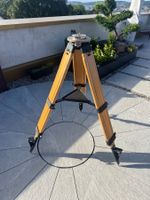 Gut erhaltenes, stabiles Baader Holzstativ
