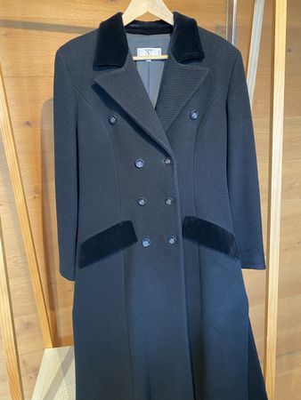 Elegantes Valentino Vintage Wolle Mantel
