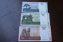 UNC Madagascar 100/200/500 ariary serie 2004