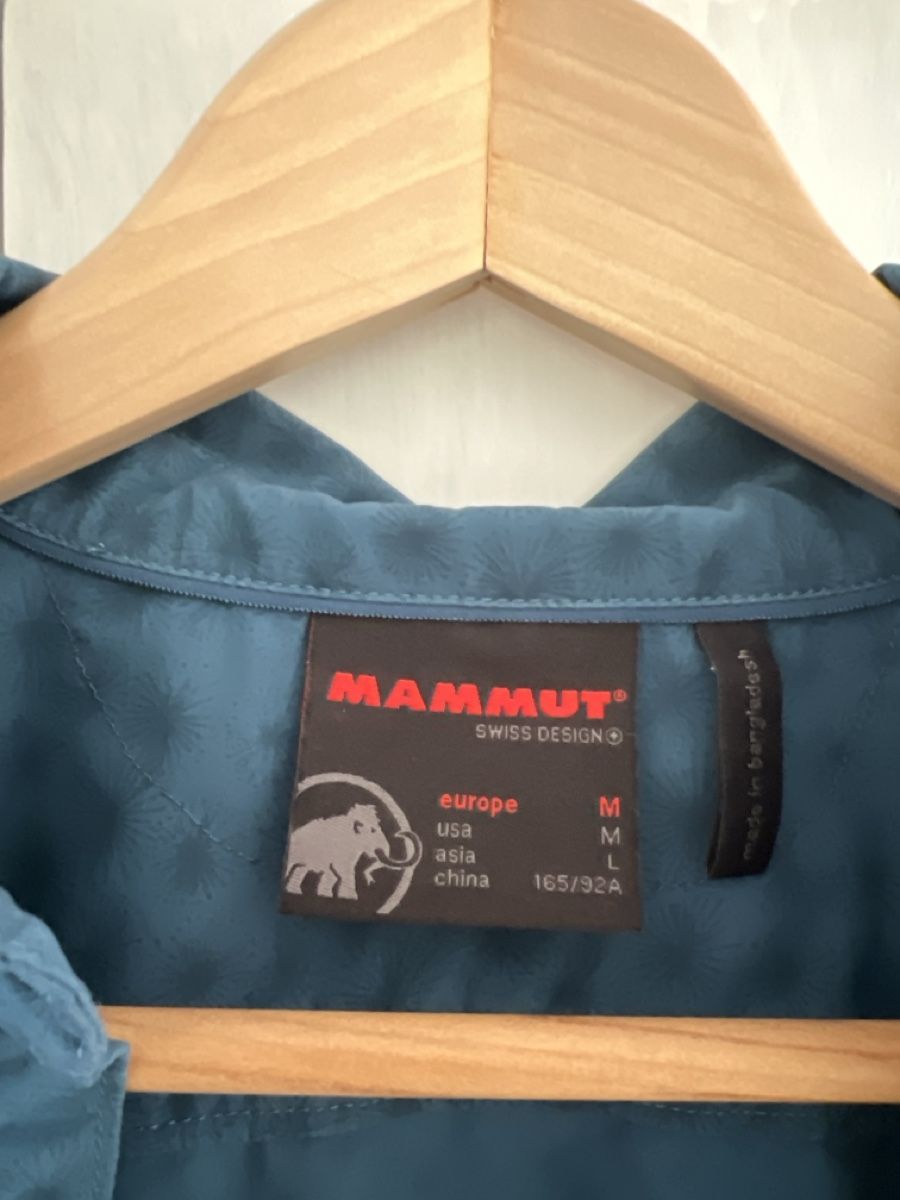 Mammut Chemisiers: Chemise de randonnée Mammut M – D'occasion à Moutier par Simonin6 6