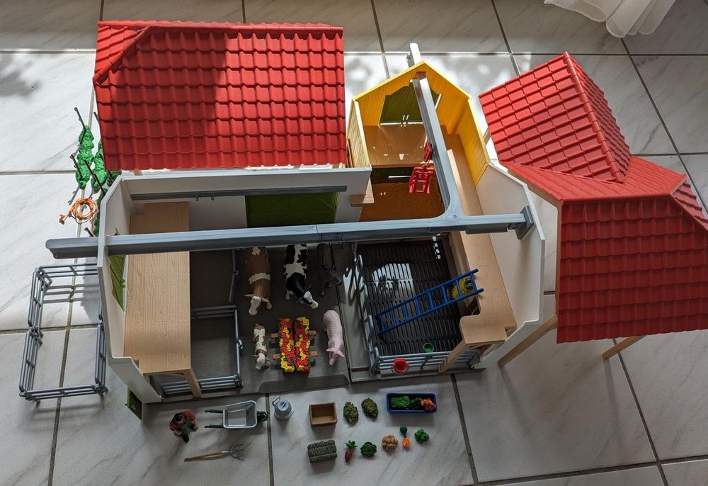 Schleich - Grosser Bauernhof mit Tieren (42333) | Kaufen auf Ricardo