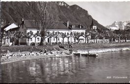 VILLENEUVE, le restaurant et la rive du lac