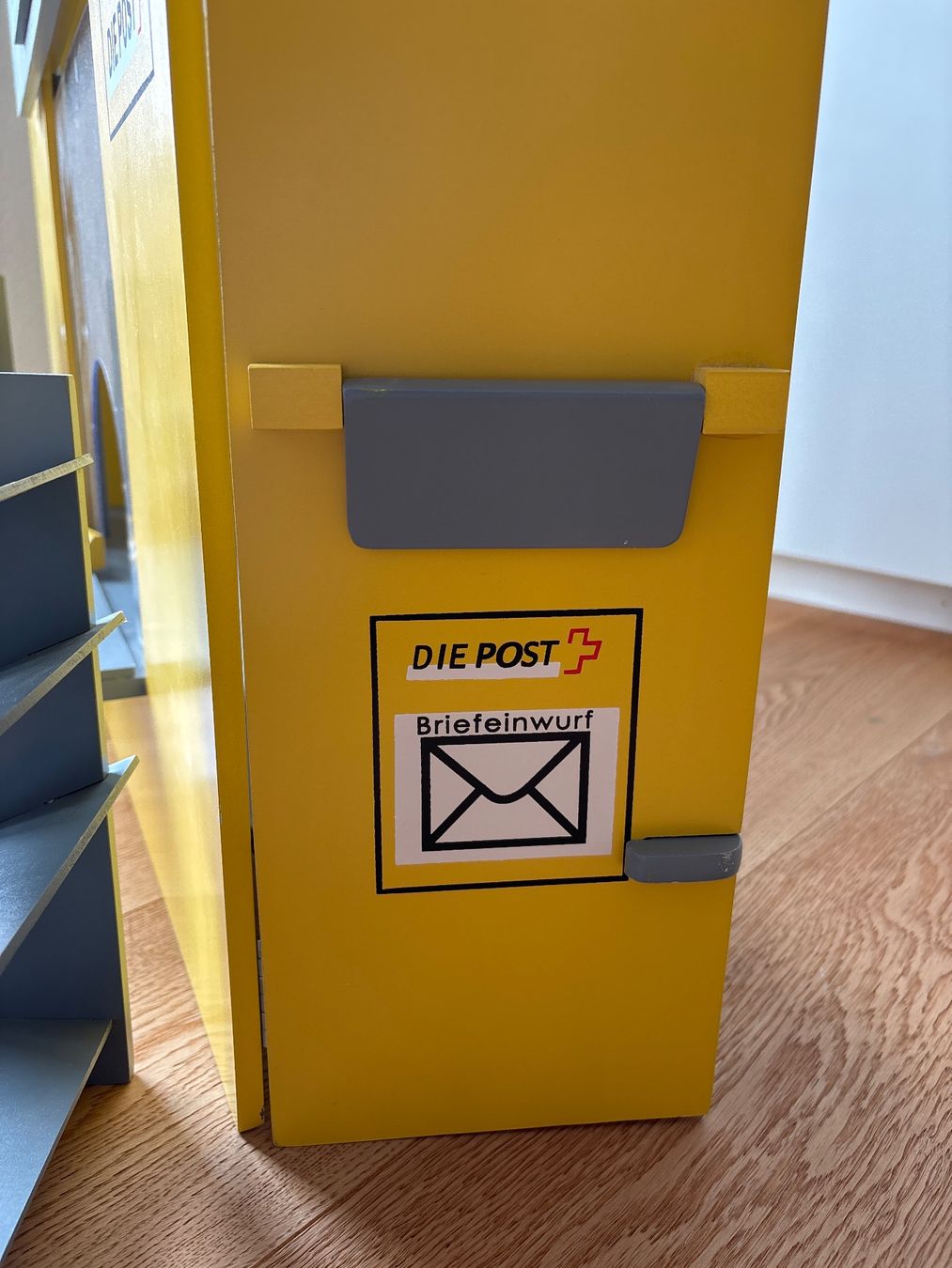 Giocattoli: Spielpost Schalter mit Zubehör – Usato da Wattwil venduto da mhautle 1