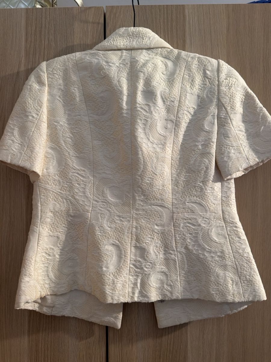 Dolce & Gabbana Giacche: Dolce & Gabbana Jacket Cream Size 38 Short Sleeve – Nuovo (secondo la descrizione) da Steinhausen venduto da bbr_kj8g 3