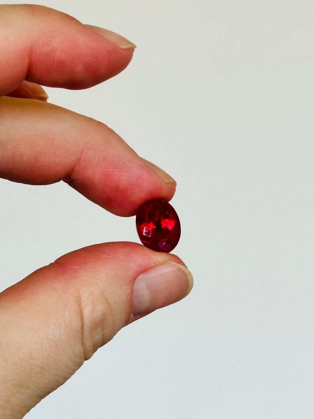 Pietre preziose: 7.60 Ct Certified – Nuovo e nell'imballaggio originale da Genève venduto da AWWA 2