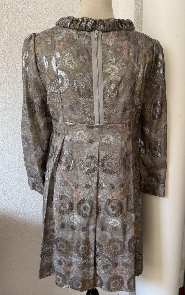Marc Jacobs Kleider: Robe Marc Jacobs, taille 4, en soie – Neu (gemäss Beschreibung) aus Morges von sandy069 3