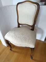 Antiker Stuhl mit gemustertem Polster, Louis XV Stil