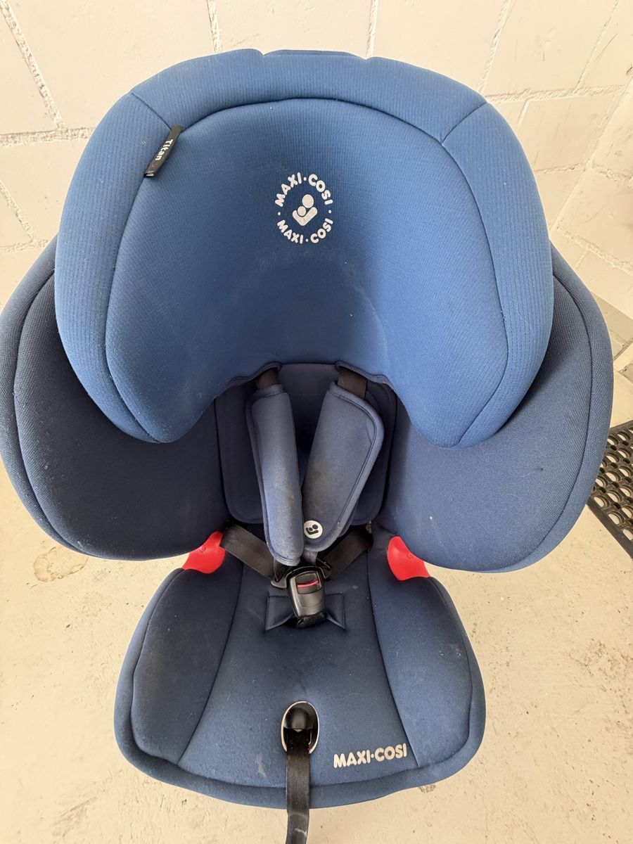 Maxi-Cosi Sièges auto: Maxi Cosi Kindersitz mit Isofix – D'occasion à Biel-Benken BL par Sunshine_222 4