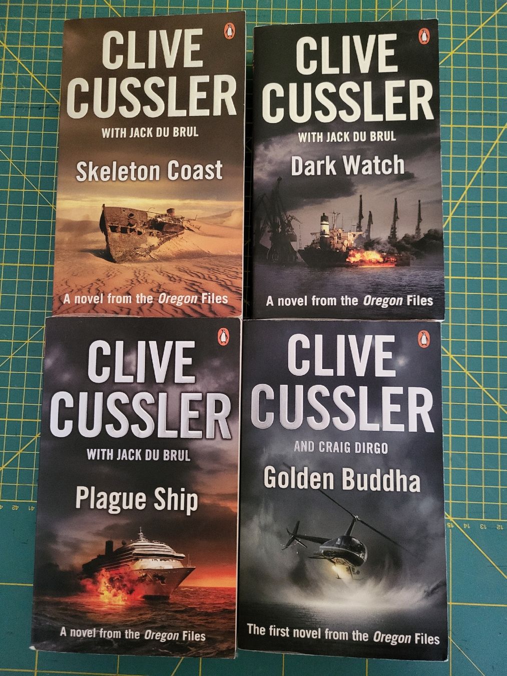 Libri: 4 Bücher von Clive Cussler – Usato da Möriken AG venduto da Vandine