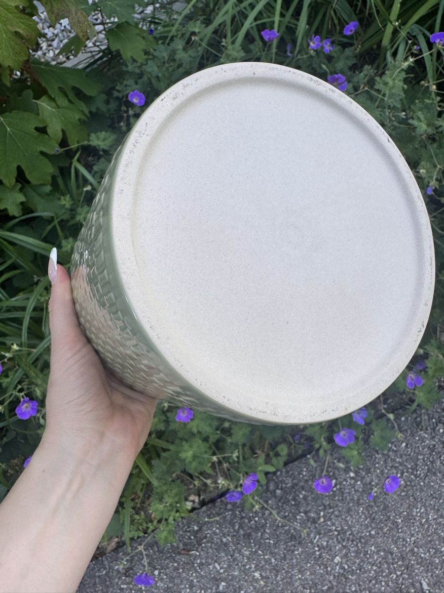 Ikea Blumentöpfe: Blumentopf Keramik hellgrün gemustert – Gebraucht aus Gibswil von Engelsgleich 1