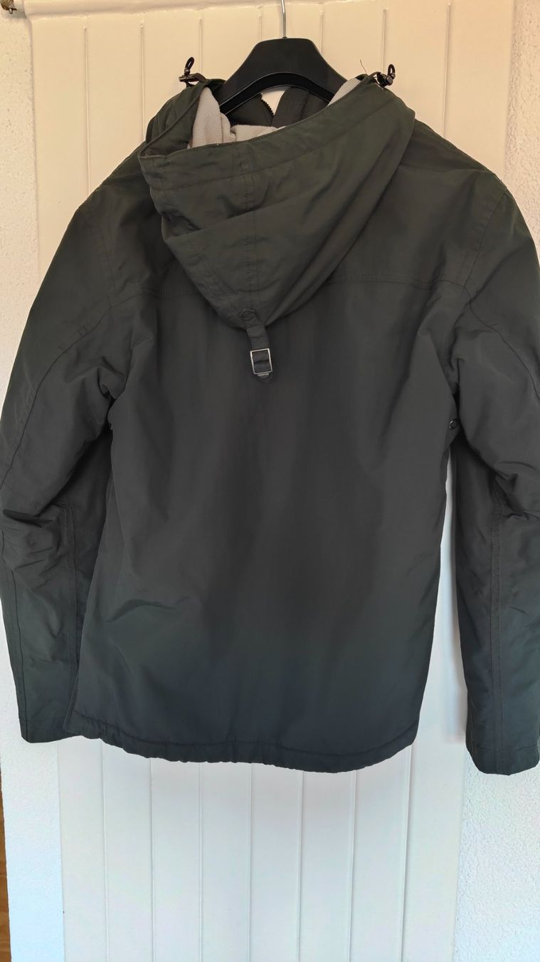 Napapijri Giacche: NAPAPIJRI Jacke / schwarz / M – Nuovo (secondo la descrizione) da St. Gallen venduto da Traveler9000 2