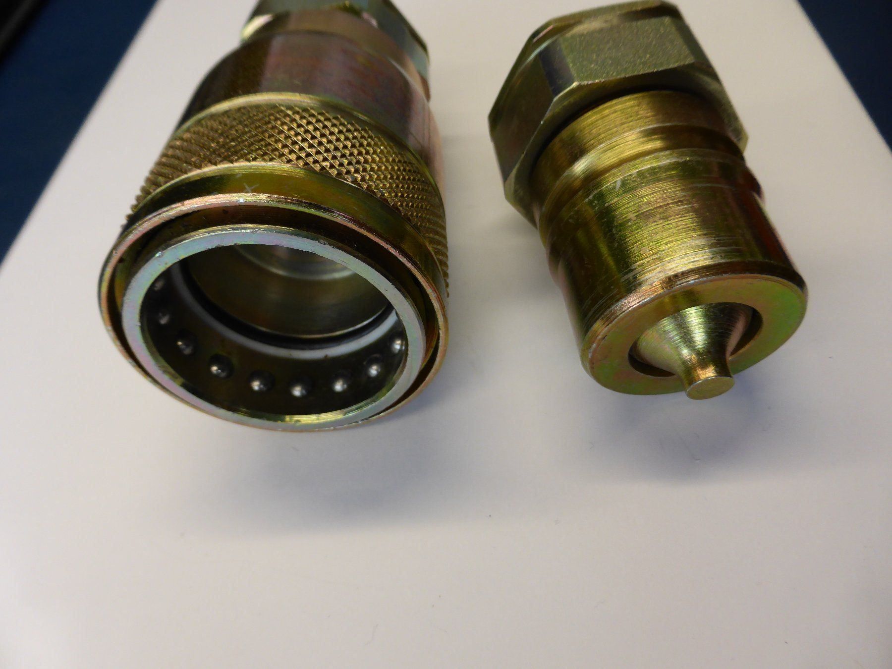 Tutte le macchine: Hydraulik Kupplung – Usato da Buttisholz venduto da Tortuga07 1