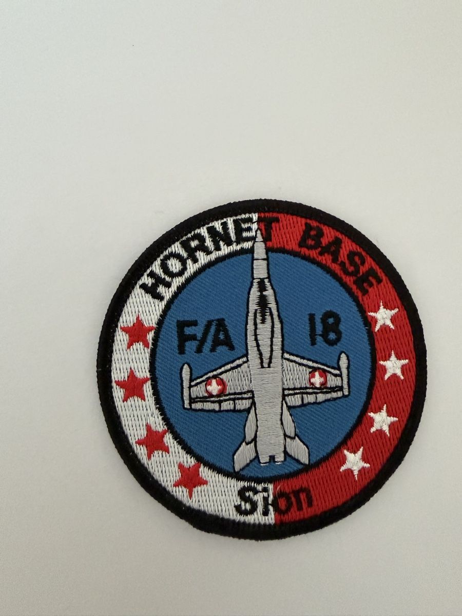 Armée suisse Plaquettes & Badges: Hornet Base Sion  – D'occasion à Chamoson par Lio_Rey