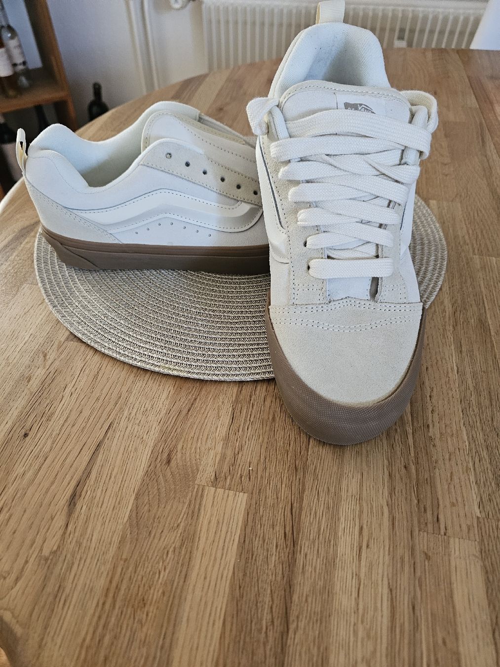 Vans Scarpe da uomo: Vans Knu Skool Schuhe Marshmallow Light Gum Grösse 44 – Nuovo e nell'imballaggio originale da Langenthal venduto da liano