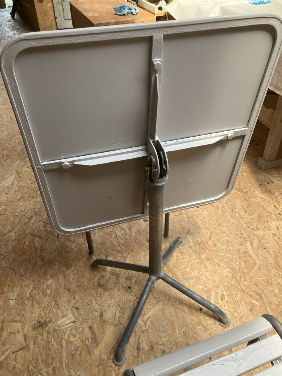 Bigla Set de table et chaises: Sissach Bigla 2er Sitzgarnitur – D'occasion à Erlenbach im Simmental! par Simmentaler-Perlen 6