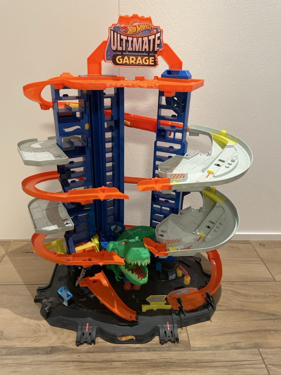Hot Wheels Giocattoli: Hot Wheels Ultimativ Garage – Difettoso da Uznach venduto da Player6