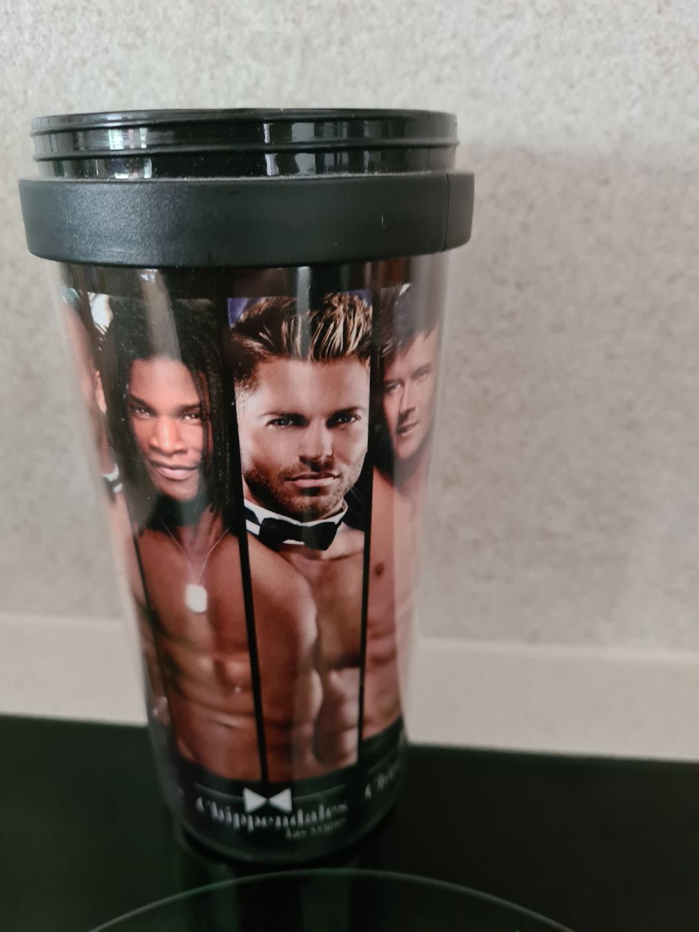 Recipients et similaires: Chippendales Las Vegas Trink Becher  – D'occasion à Horw par Mirii91 4