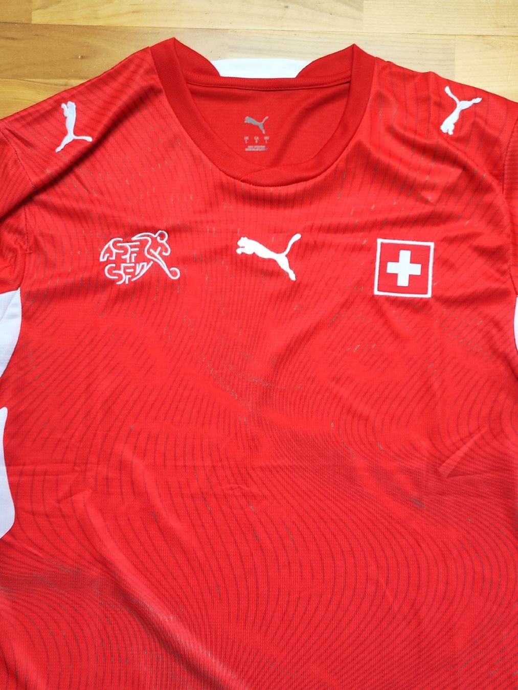 Puma Leibchen & Hosen: Schweiz Heimtrikot 2026 – Neu (gemäss Beschreibung) aus Breitenbach von Lqris 2