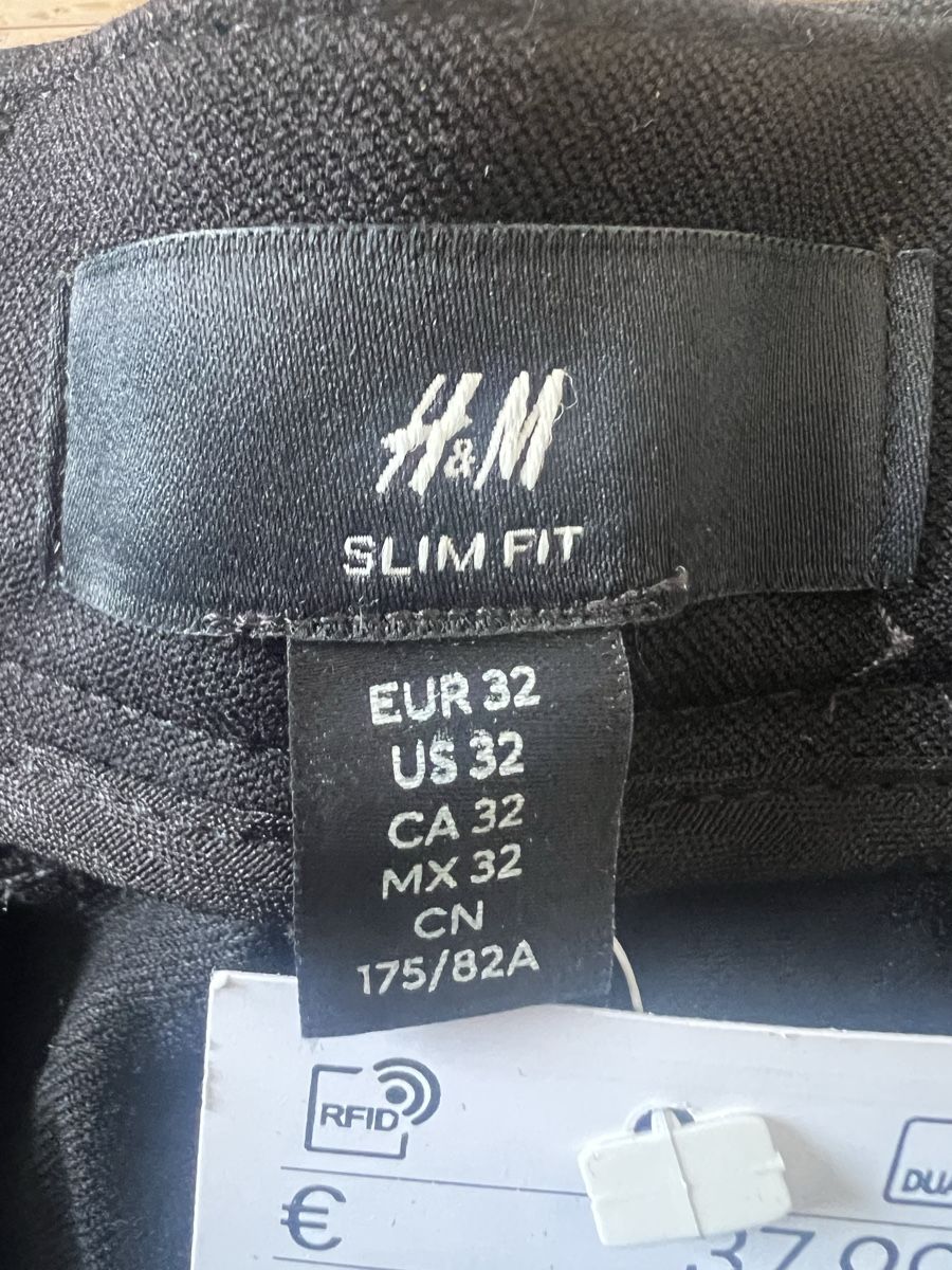 H&M Completi, tute sportive e funzionali: Costume H&M | taille 50 – Nuovo (secondo la descrizione) da Morges venduto da lui_knr8 3