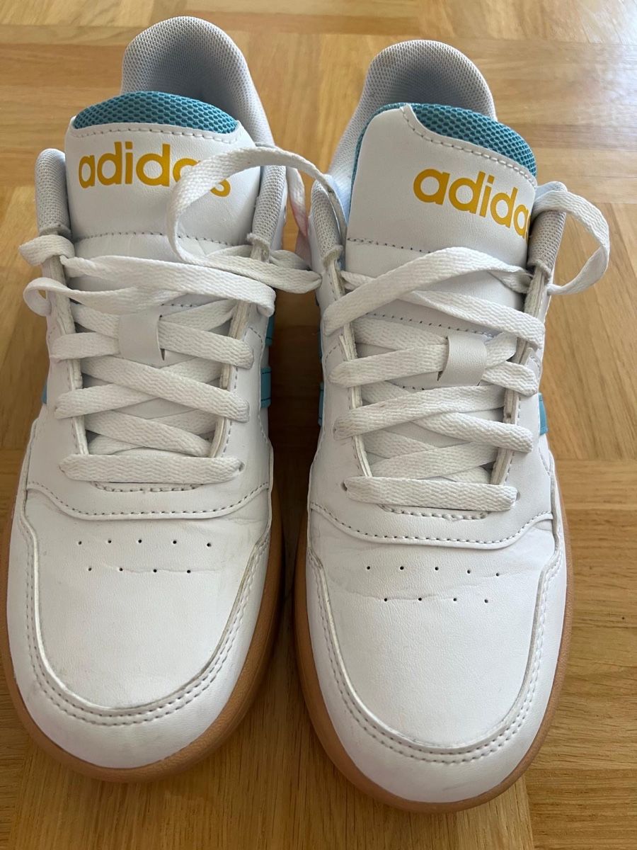 Adidas Herrenschuhe: Adidas Sneakers Grösse 38 – Gebraucht aus Gossau ZH von che_q7f9 1