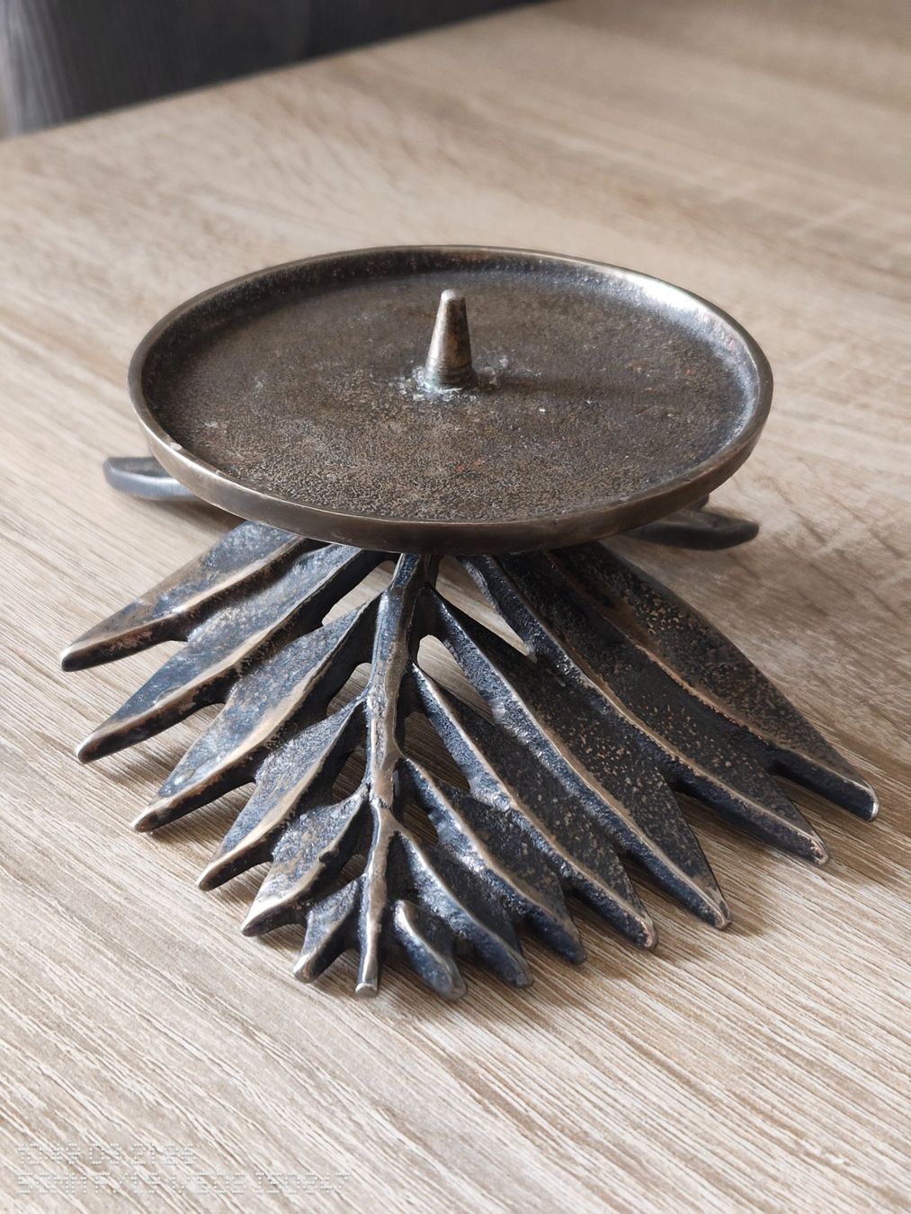 Kerzenständer: Kerzenhalter aus Metall mit Stilisierten Feder oder Blattfuß – Gebraucht aus St. Gallen von Ricardo_Deals 2