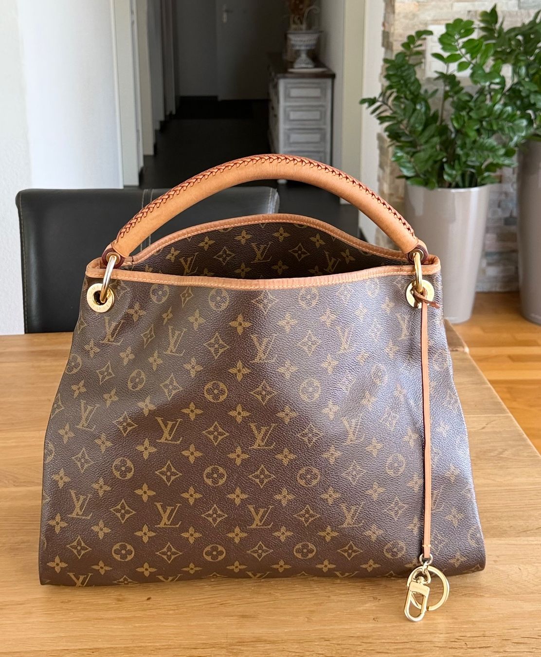Louis Vuitton Borse da donna: Louis Vuitton Artsy – Usato da Reinach AG venduto da RobbisB 1