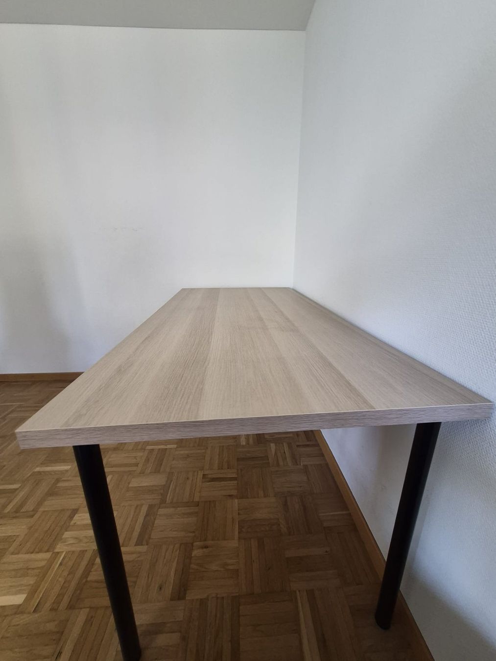 Ikea Schreibtische: LAGKAPTEN Ikea Schreibtisch – Gebraucht aus St. Gallen von remi_lf 1