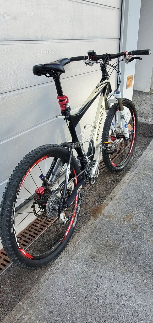Specialized Biciclette: Specialized Epic Expert Carbon – Usato da Luzern venduto da ote_bx5w 3