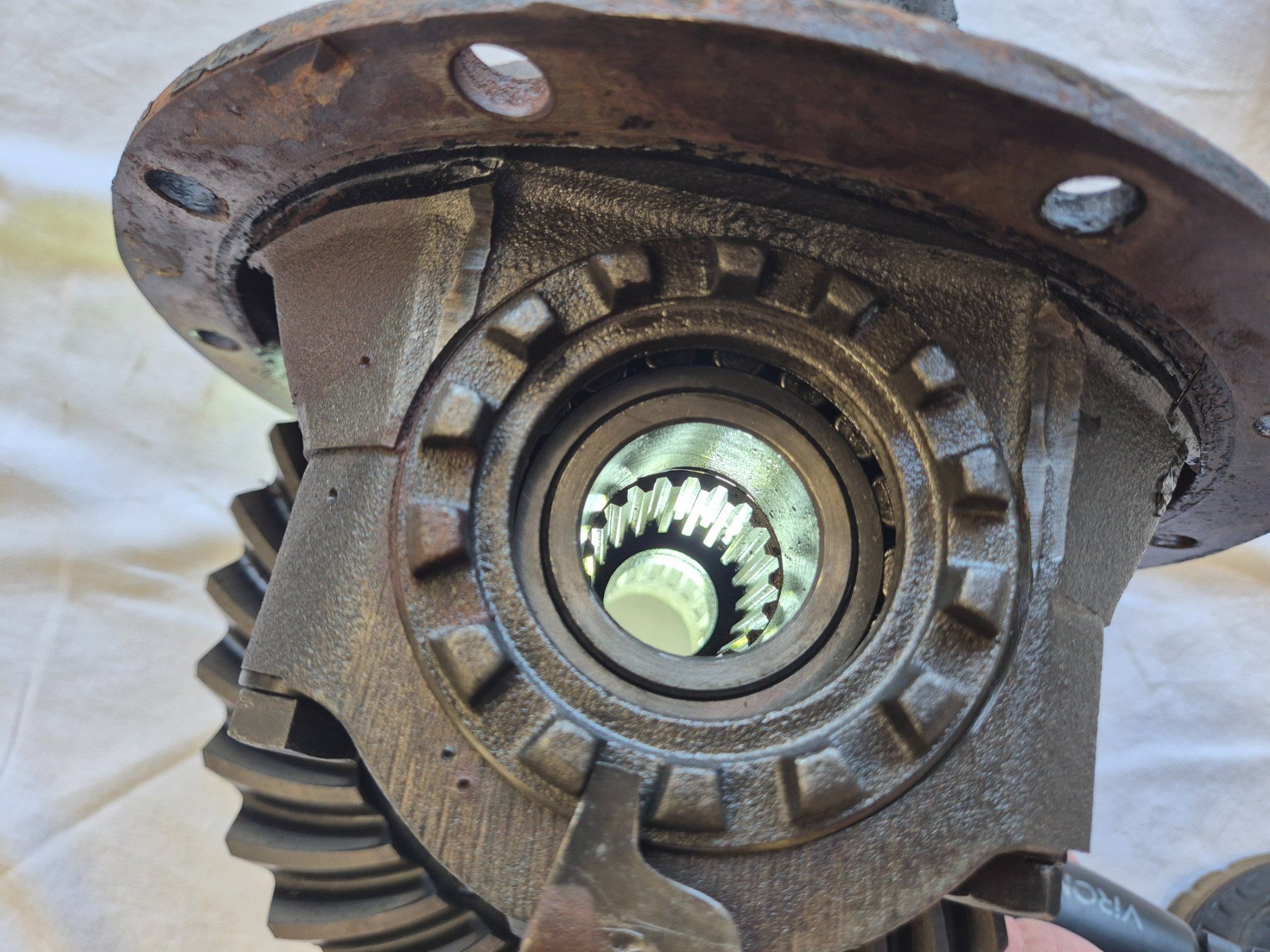 Opel Tutti pezzi di ricambio auto: Opel Blitz Differential,Hinterachsgetriebe – Usato da Bremgarten AG venduto da Osella5 1