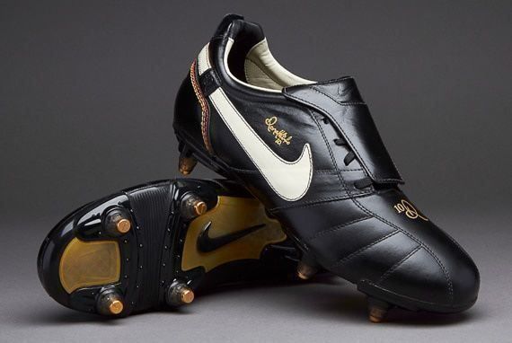 Ronaldinho scarpe hot sale