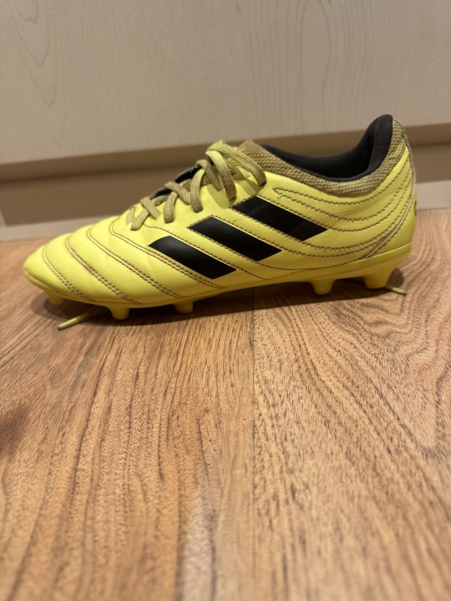 Chaussures garçon: Fussballschuhe Adidas – D'occasion à Aristau par Rpolanski 1