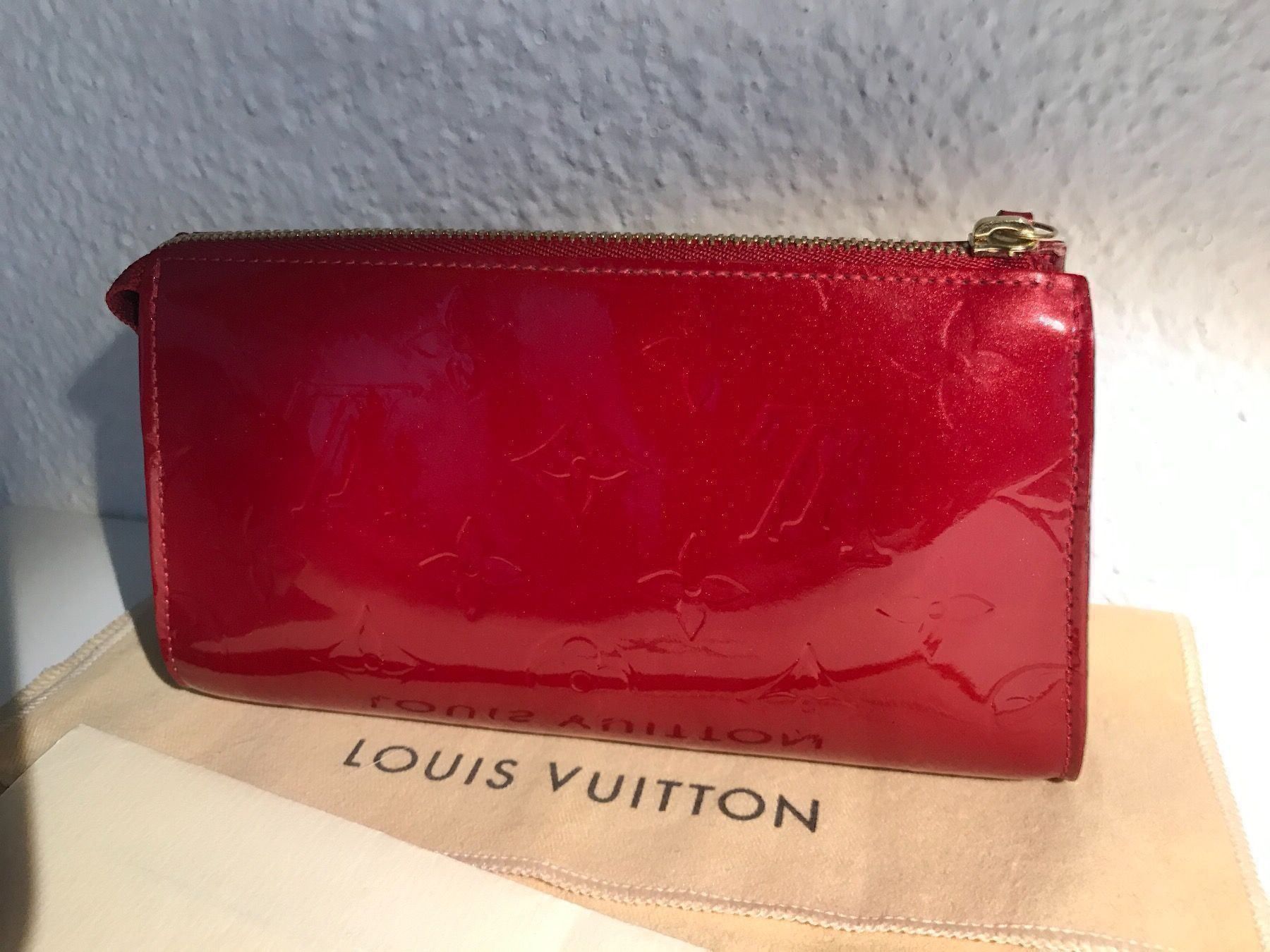 Louis Vuitton Custodie per cosmetici: Louis Vuitton Vernis Trousse Cosmetique – Usato da Ponte Tresa venduto da La_Vie_En_Rose 8
