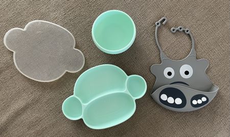 Set feeding baby - suction