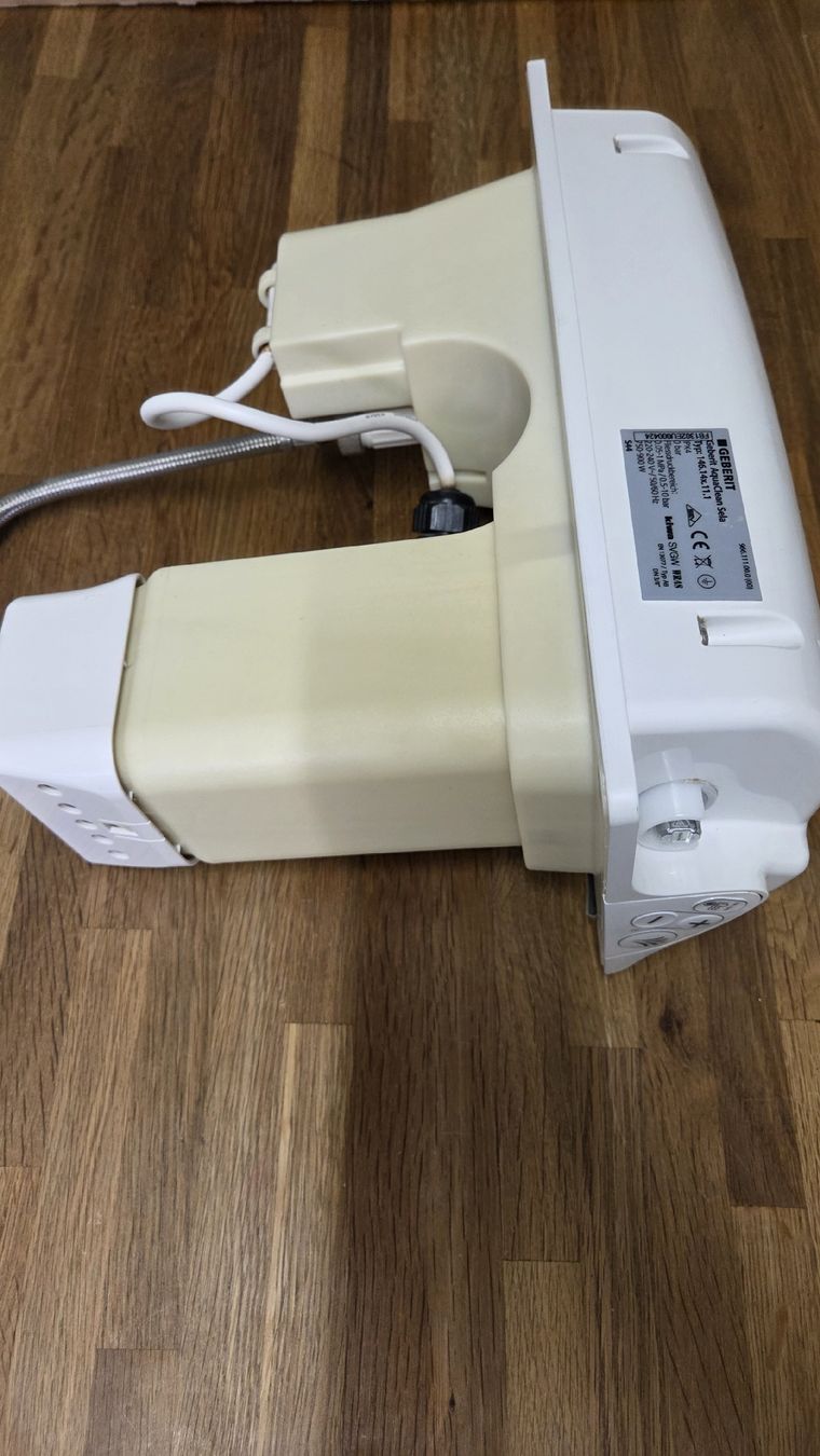 Geberit WC: Geberit Aquaclean Sela, Defekt ,Dusch-WC – Difettoso da Dornach venduto da Ihsan2 9